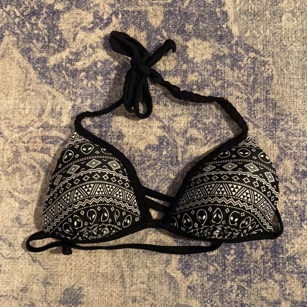 🌸Malibu Alien push-up swim top🌸
